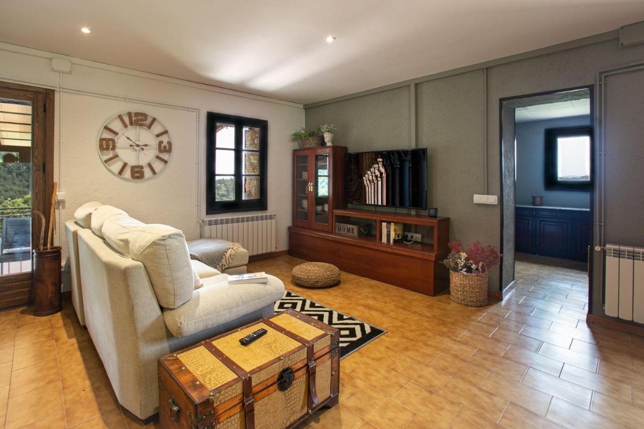 Castellpalom Villa รีโปลล์ ภายนอก รูปภาพ